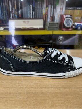 Converse -Chuck Taylor All Star Women Size 9 Black/White Ballet Lace Slip Flats